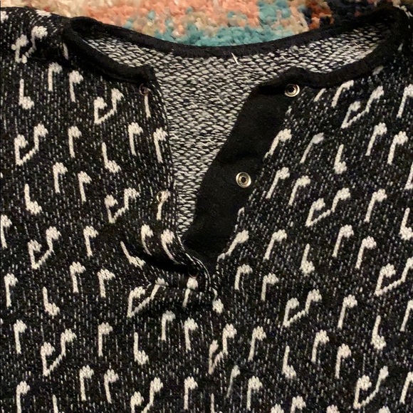 VINTAGE musical notes sweater - Picture 2 of 4